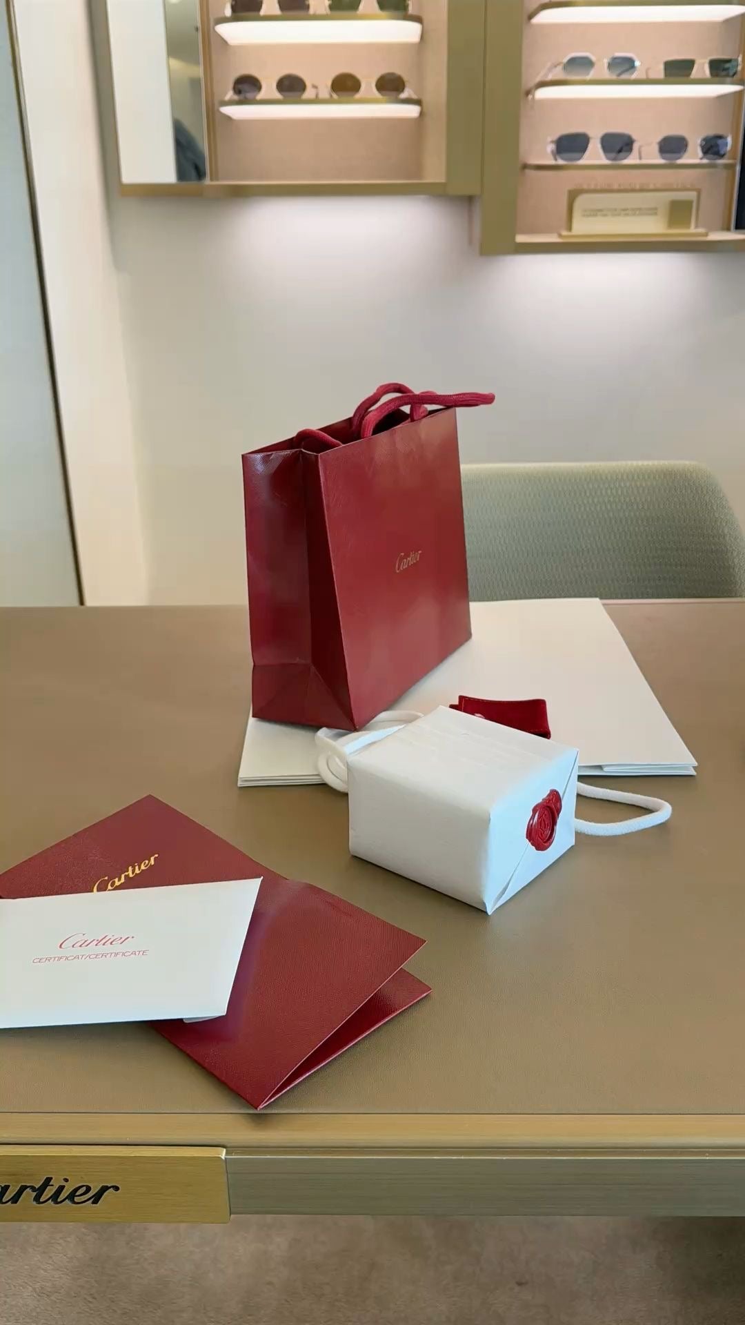 Cartier Medium Shopping Bag CRAVM00407  26*22*9cm Brand New - Set of 5