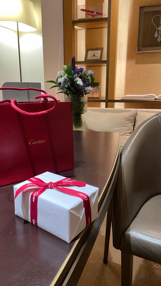 Cartier Medium Shopping Bag CRAVM00407  26*22*9cm Brand New - Set of 5