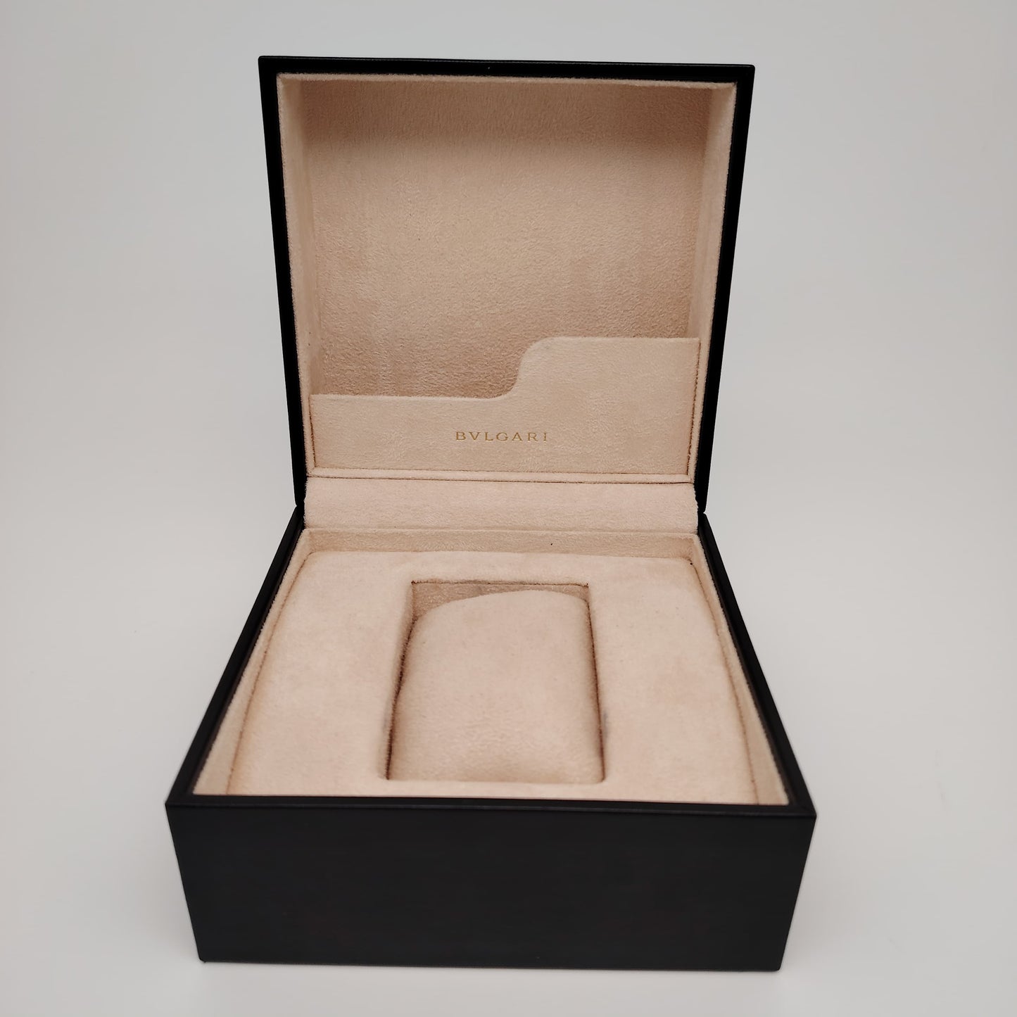 Watch Storage Box Set with Cards & Manual – Pre-Owned